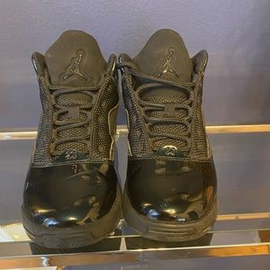 Boys size 5y Jordan Max Aura 2’s / excellent condition! All black!